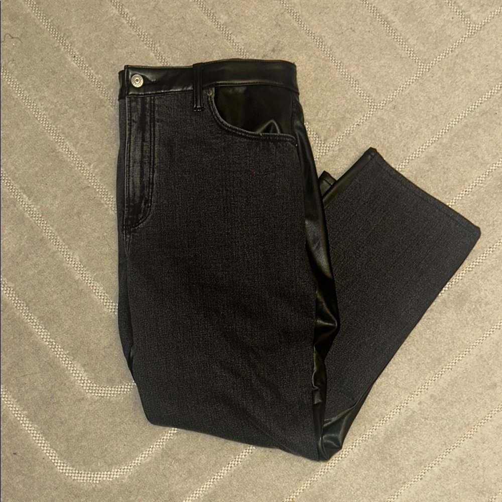 Abercrombie Ankle Straight Ultra High Rise Jeans